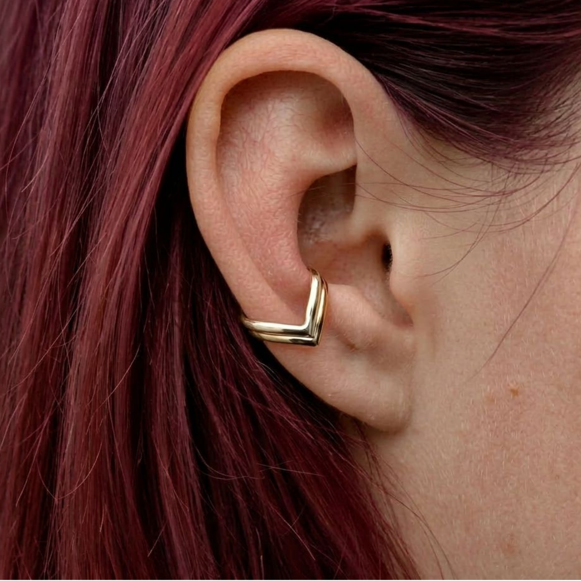 Architectural V-Shape 925 Silver Earcuff | Velmé