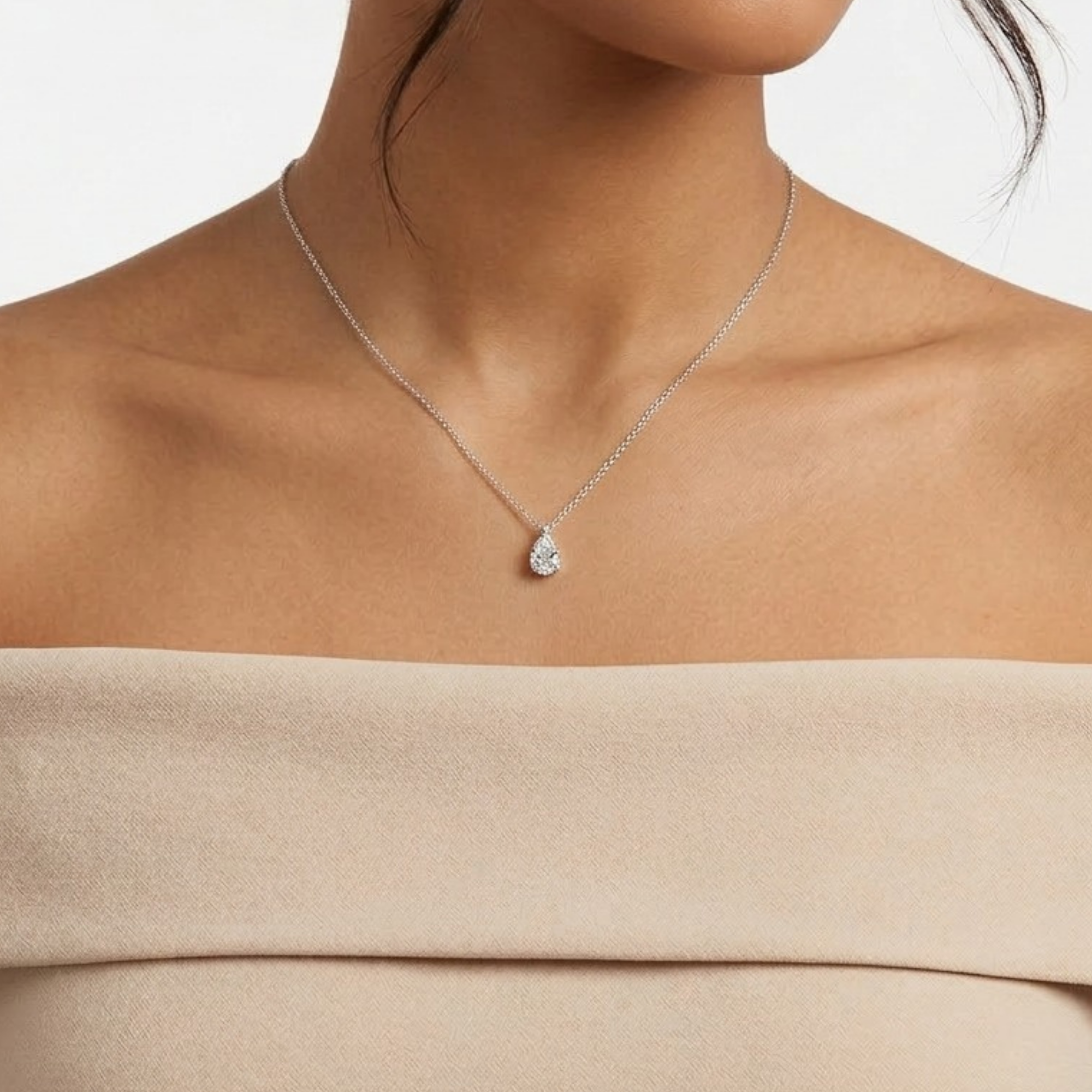 Chic Pear Solitaire 925 Silver Necklace | Velmé
