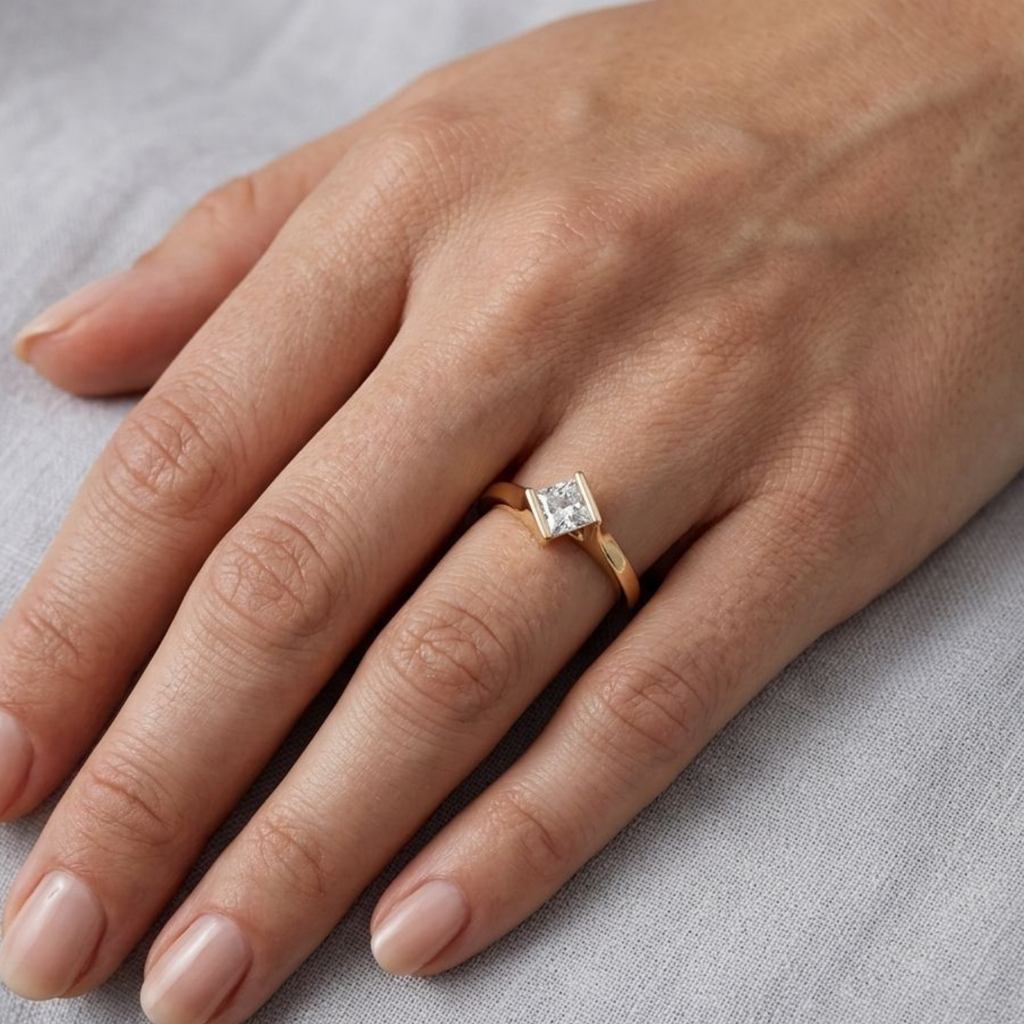 The Sculpted Princess 925 Silver Band | Velmé