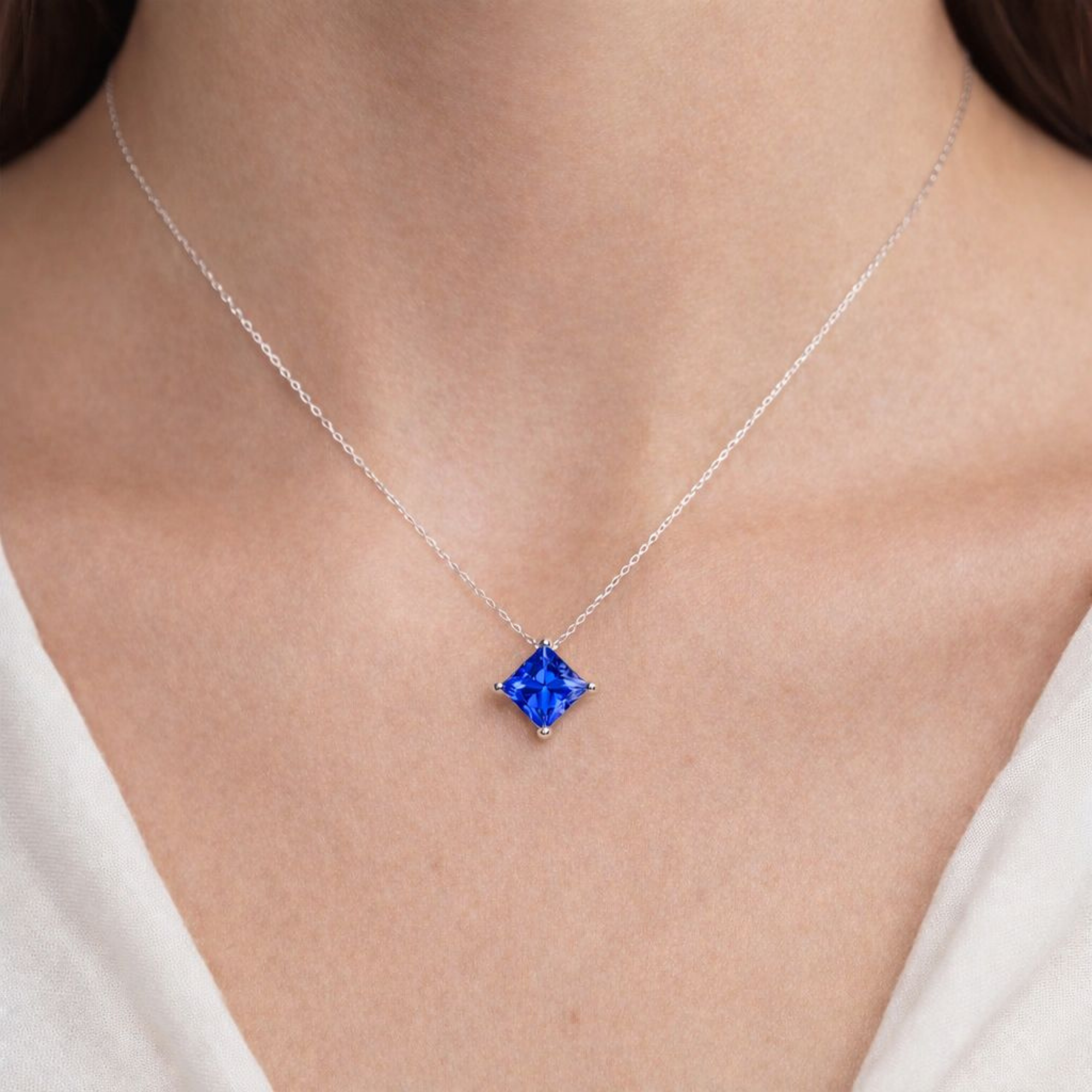 Blue Princess Solitaire 925 Silver Necklace | Velmé